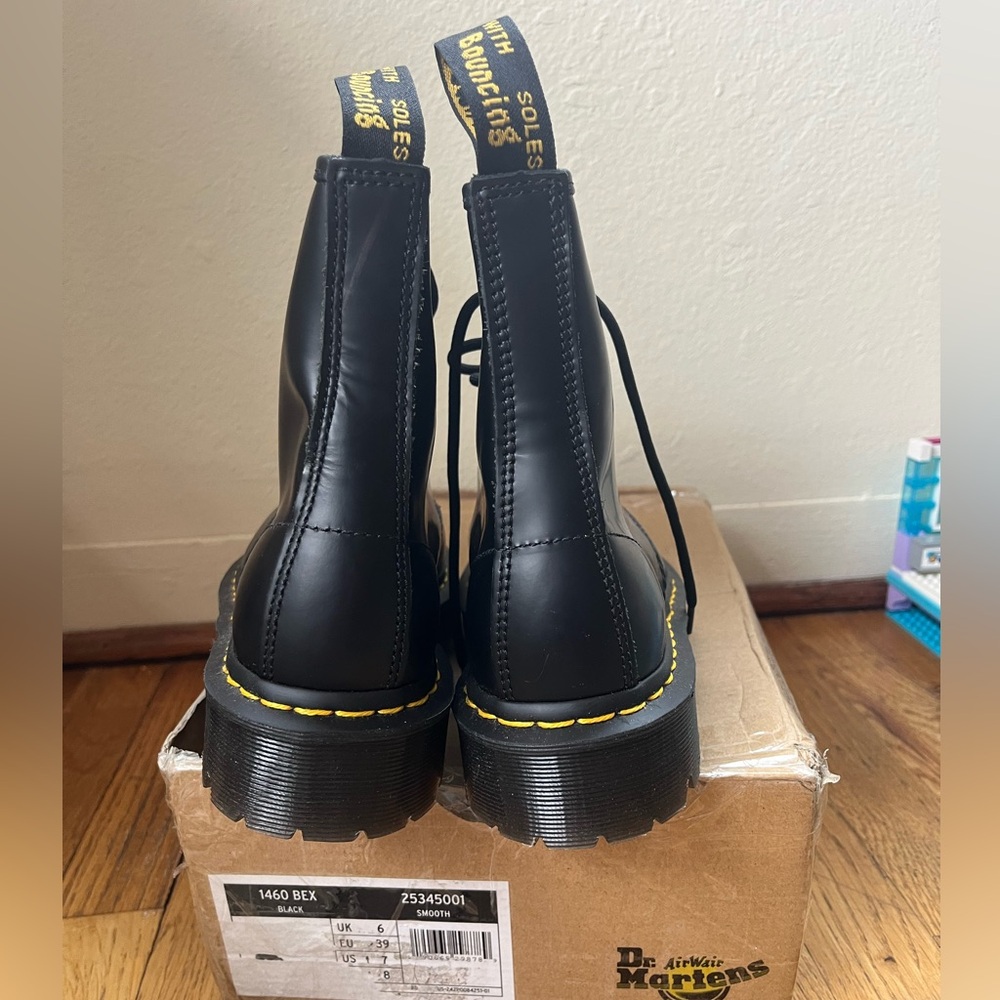 🔥NEW in Box! | Dr. Martens 1460 Bex Smooth Leather Lace-Up Boots - Picture 5 of 5